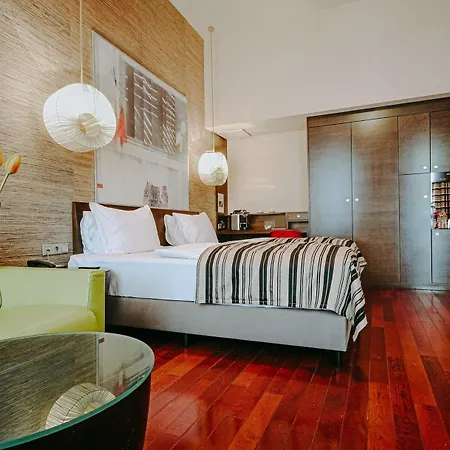 The Honest Budapest By Chic & Basic Exterior photo