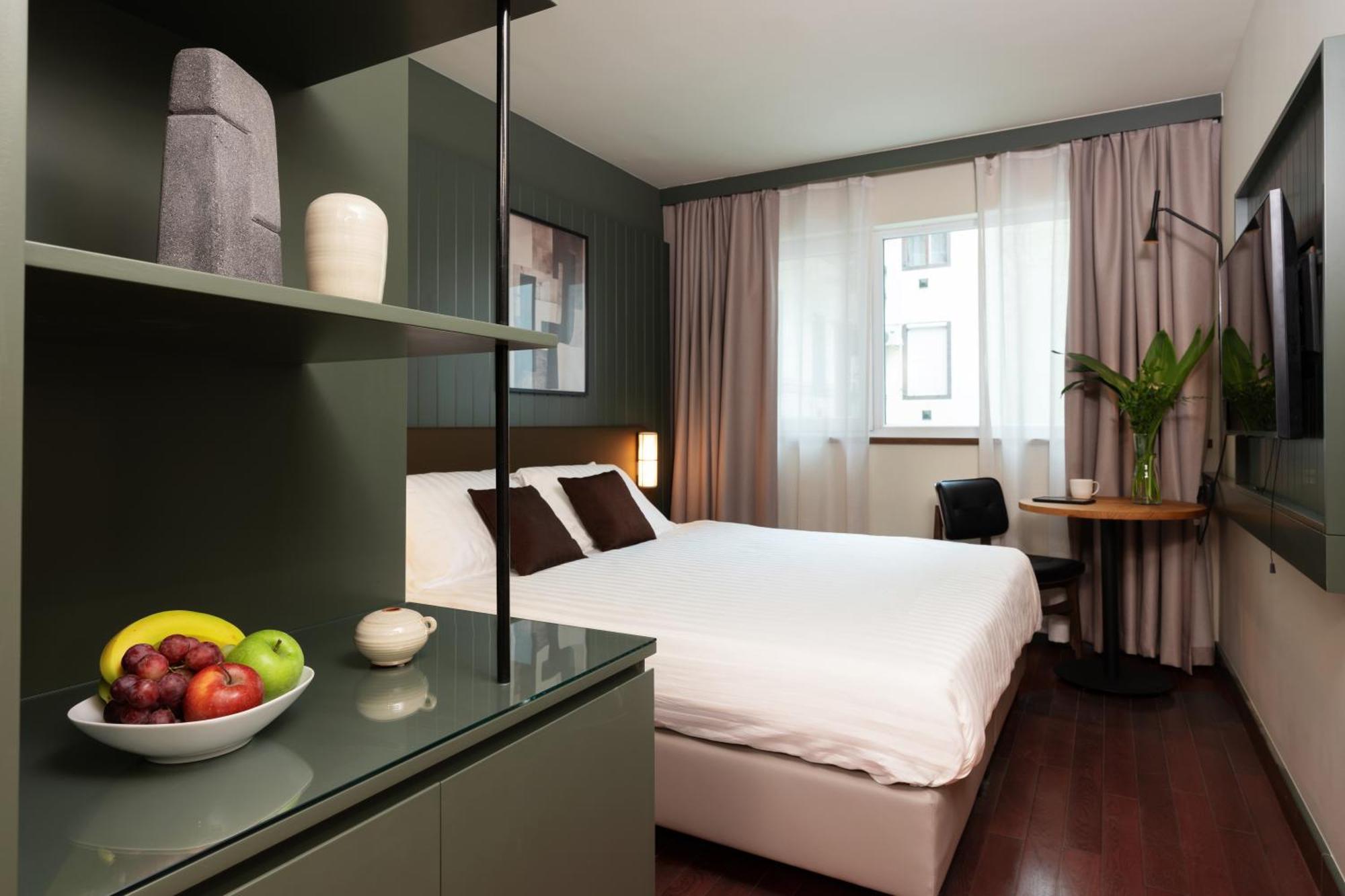 The Honest Budapest By Chic & Basic 4*