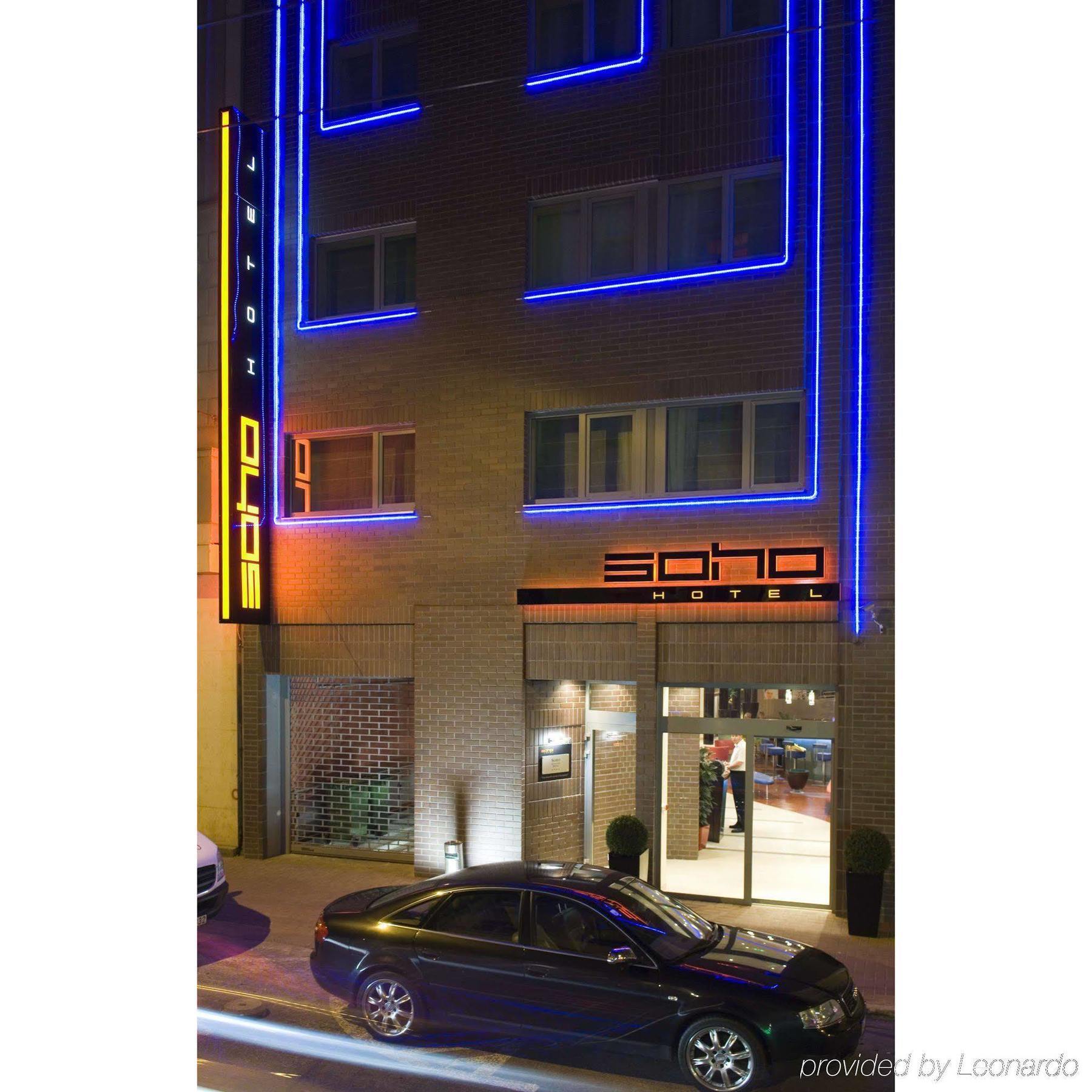 Szálloda The Honest By Chic & Basic 4*